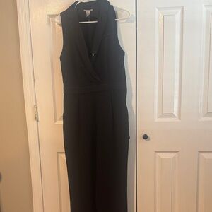 H&M Elegant Black Sleeveless Jumpsuit